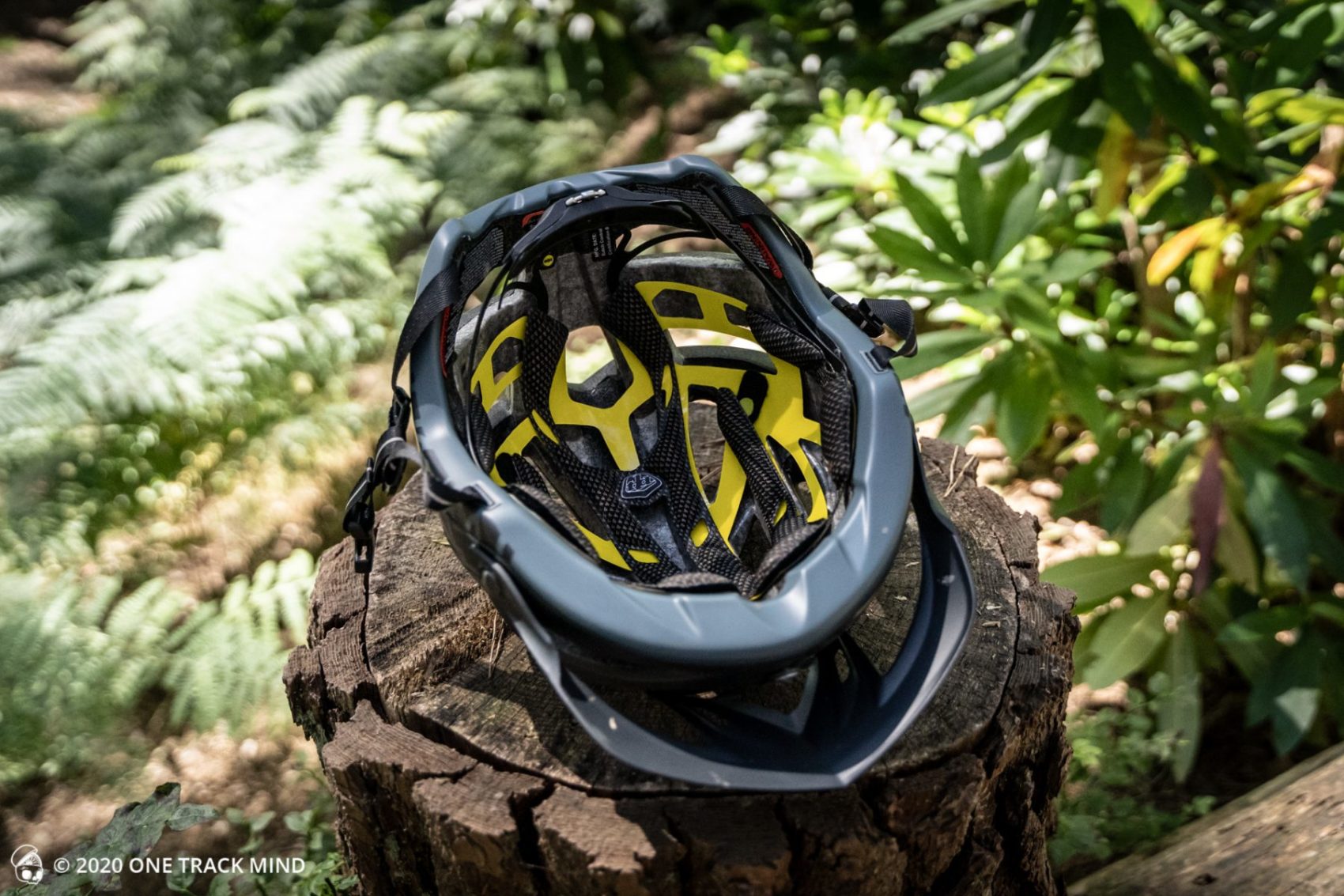 Troy Lee A2 MIPS Helmet [Review] - Singletracks Mountain Bike News