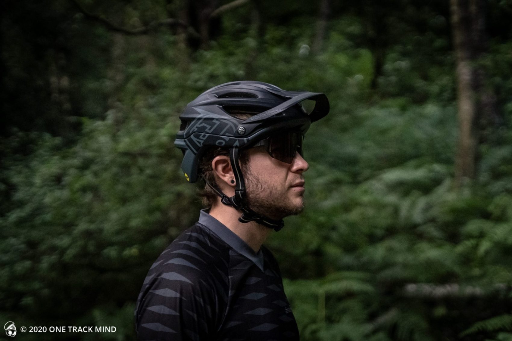 Troy Lee A2 MIPS Helmet [Review] - Singletracks Mountain Bike News