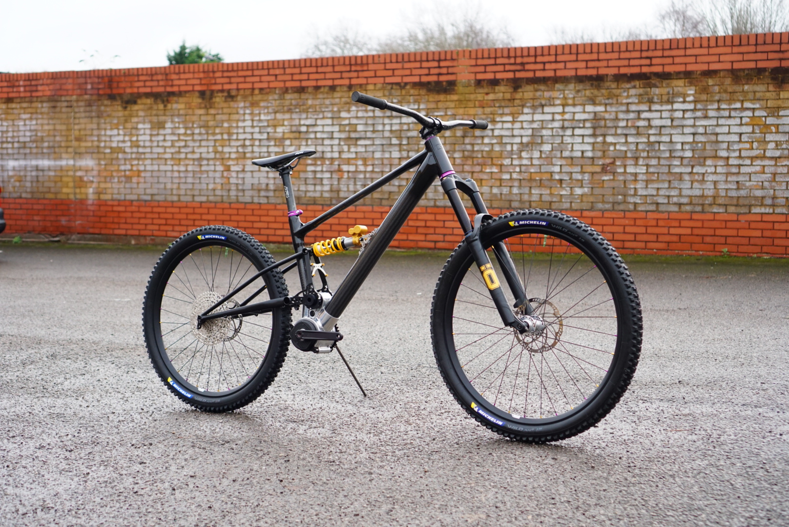 Starling cycles’ first carbon fibre frame